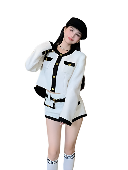 Elegant White Floral Two-Piece Set – Chic Comfort & Contemporary Flair